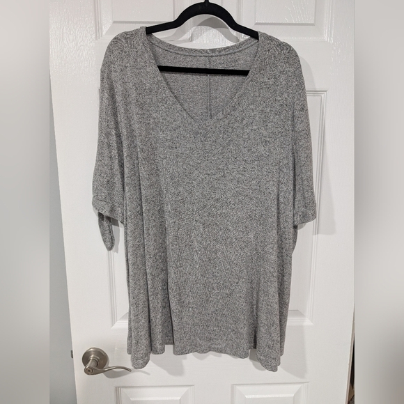 Lane Bryant Heather Gray Knit Like Material Short Sleeve w/ Ties Top Size 18/20 - Picture 1 of 9